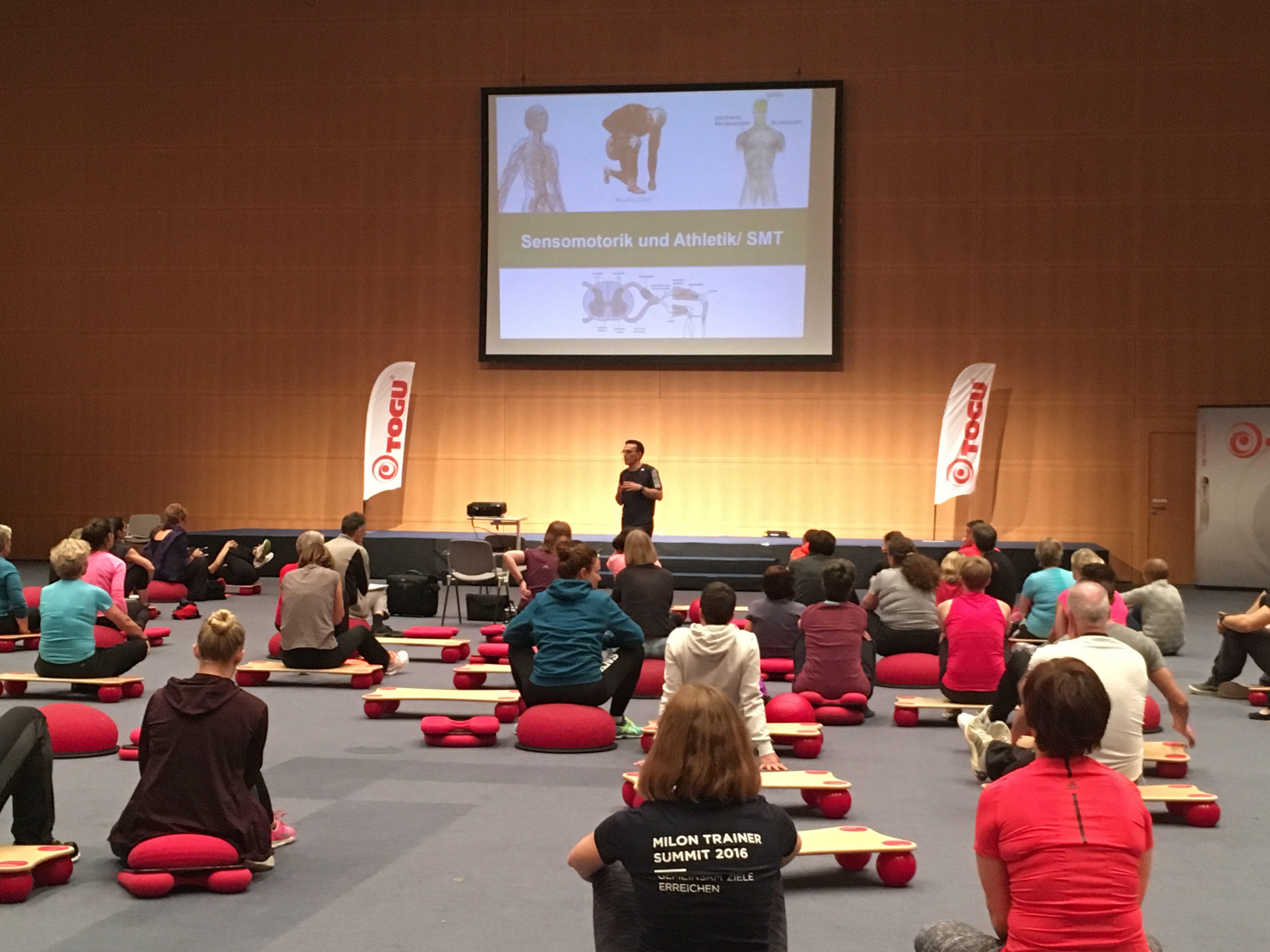 Gelungenes Get-together zum Start der FIBO 2017